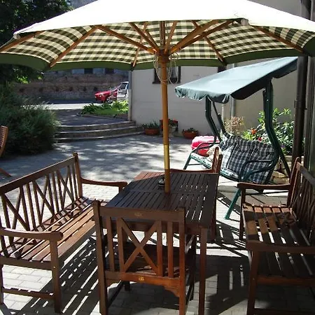 Linovo With Free Parking Отель