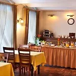 Linovo With Free Parking Szálloda 3*