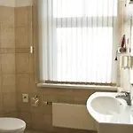 Linovo With Free Parking 3*