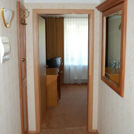 Linovo With Free Parking 3* Riga