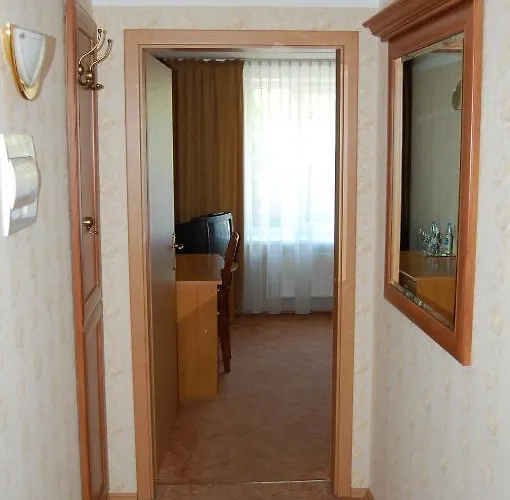 Linovo With Free Parking 3* Riga