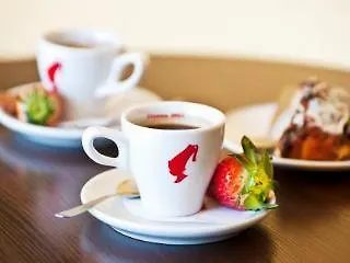 Linovo With Free Parking 3* Riga