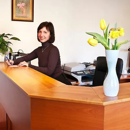 Linovo With Free Parking Hotell Riga