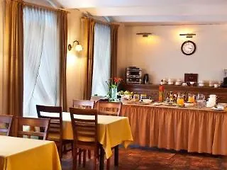 Linovo With Free Parking Hotell 3*